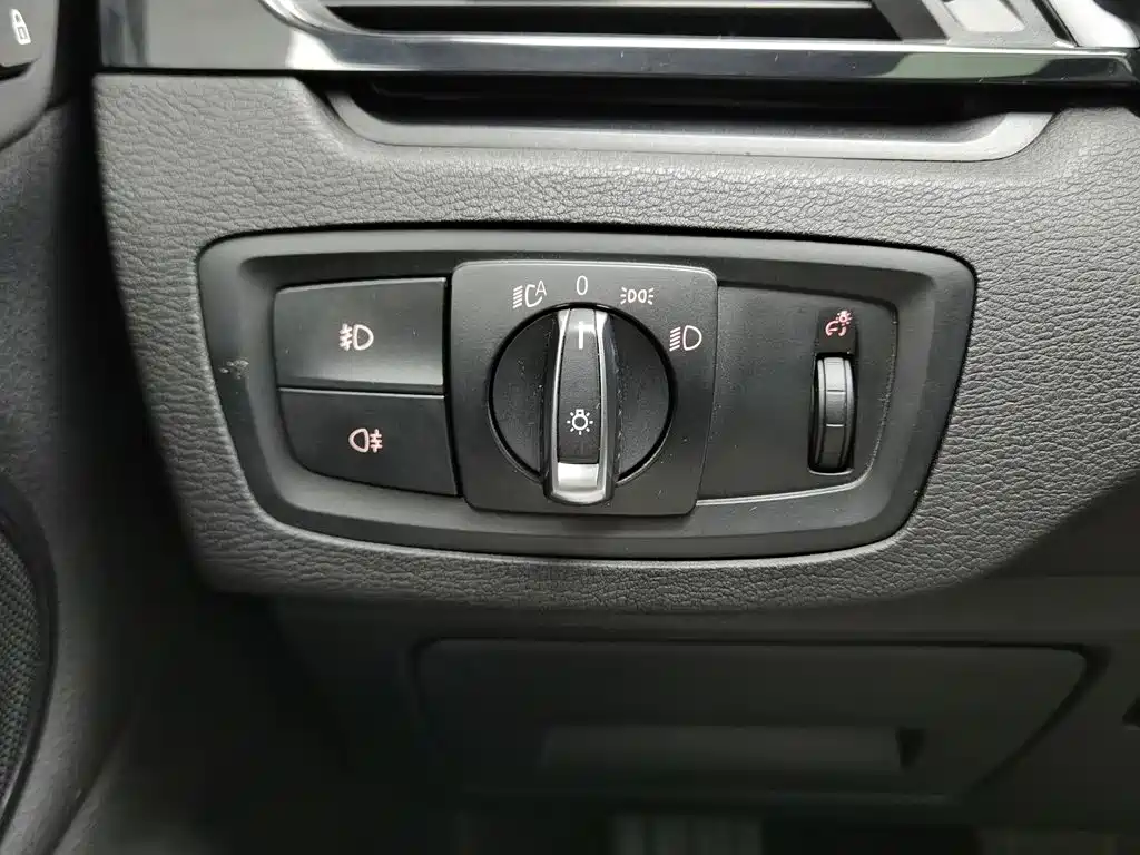 BMW X1 2017 — фото 21