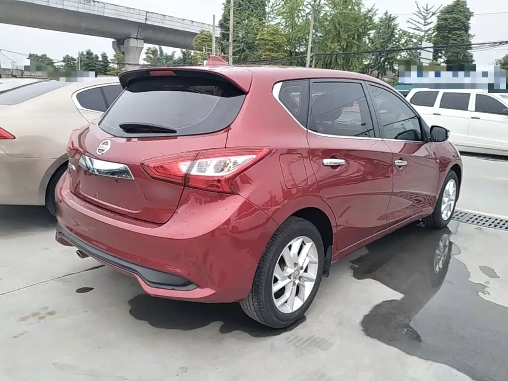 Nissan Tiida 2023