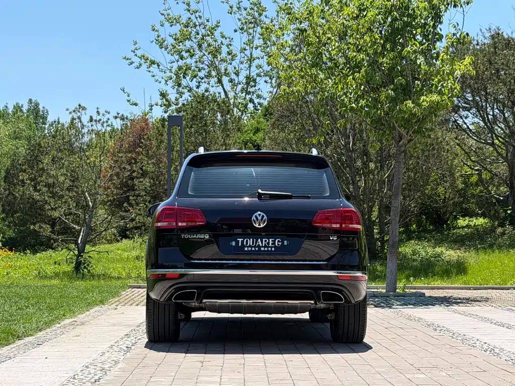Volkswagen Touareg 2018 — фото 34
