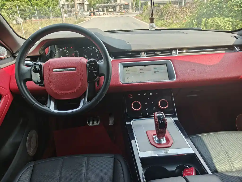 Land Rover Evoque 2020 — фото 7