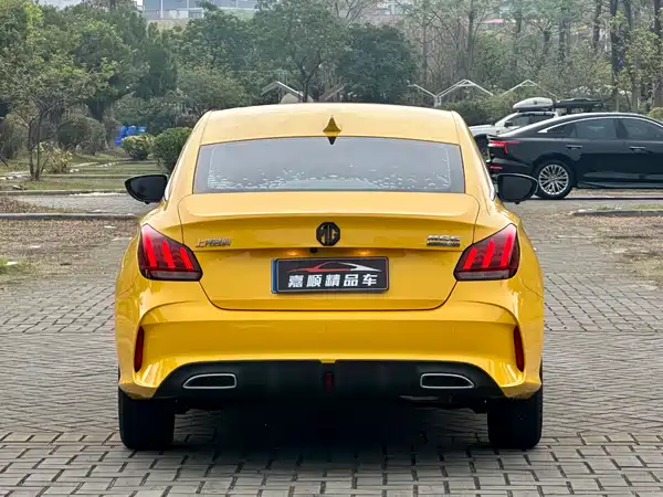 MG MG5 2021
