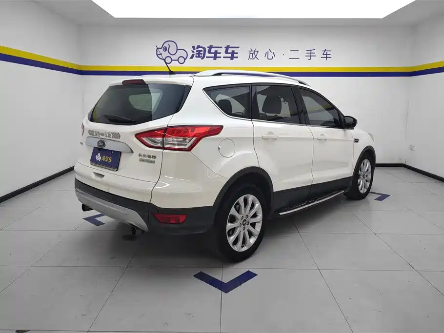 Ford Kuga 2015 — фото 3