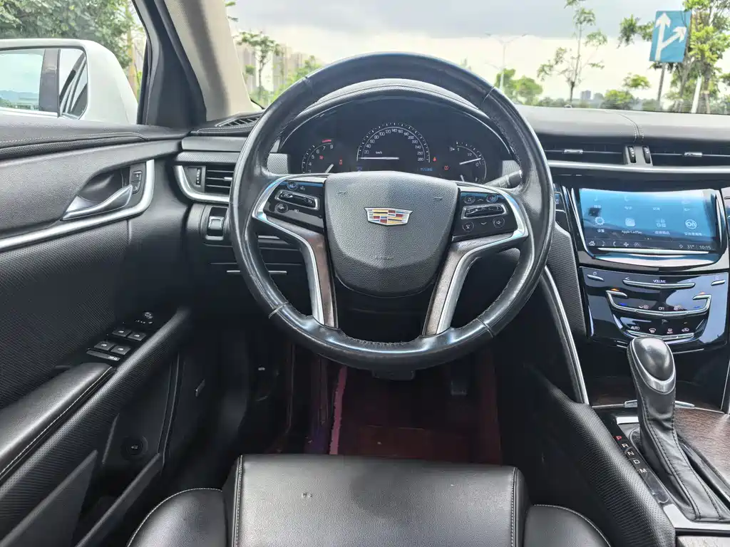Cadillac XTS 2018 — фото 12