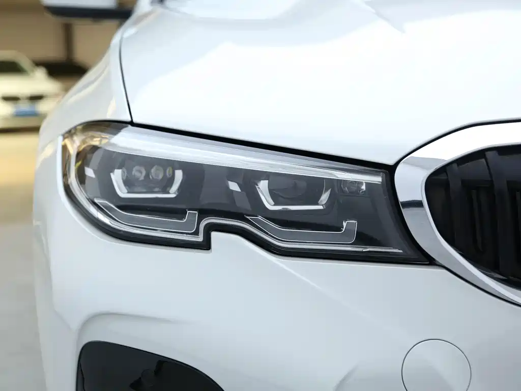 BMW 3 Series 2020 — фото 9