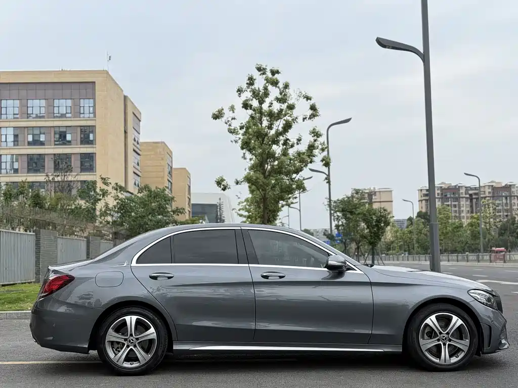 Mercedes-Benz C-Class 2020 — фото 4