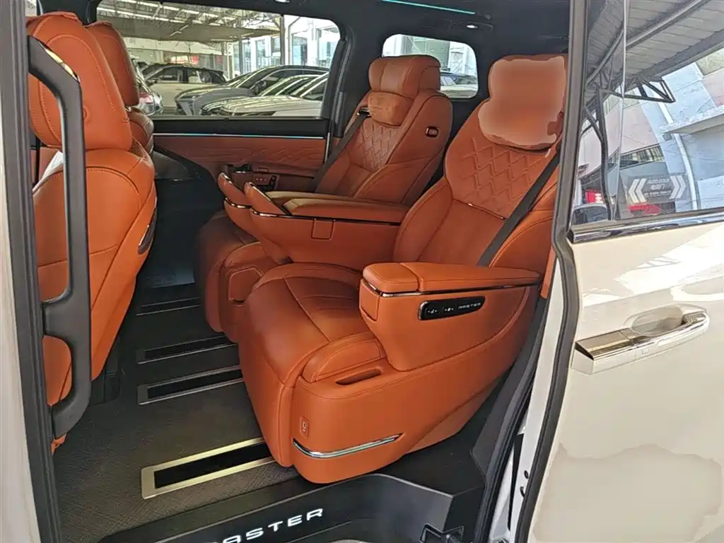 GAC Motor Xiangwang M8 2025 — фото 17