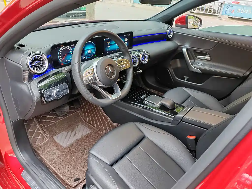 Mercedes-Benz A-Class 2022 — фото 7