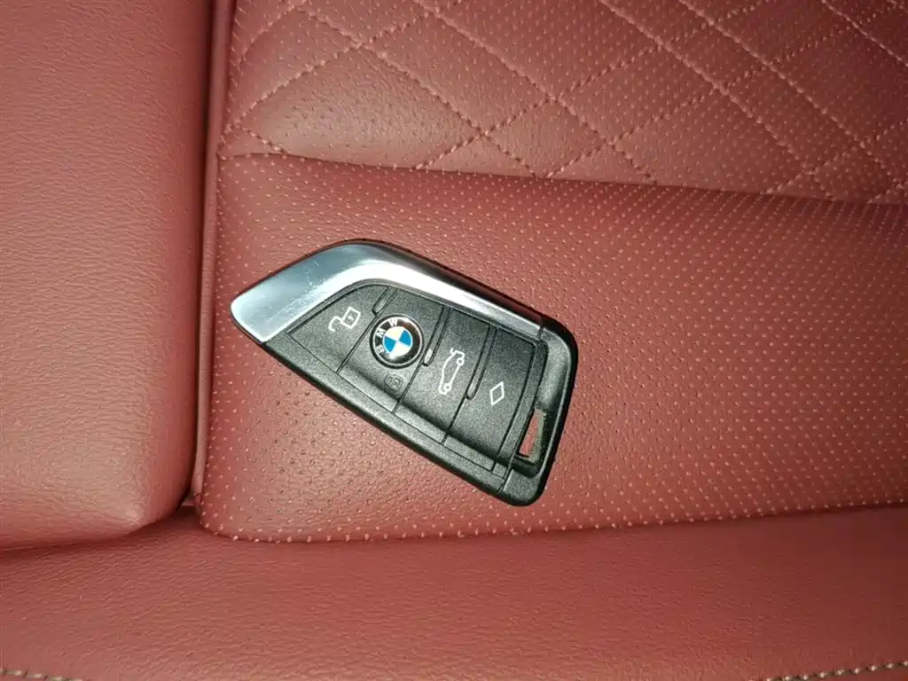 BMW i3 2024 — фото 9