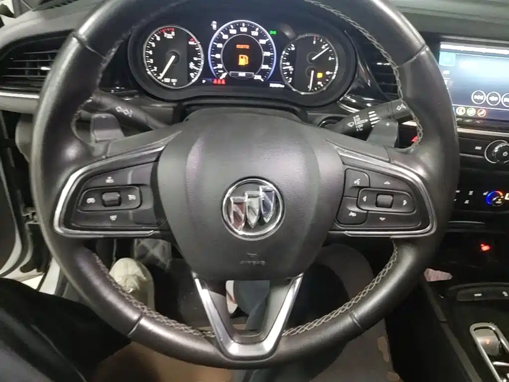 Buick Regal 2020 — фото 11