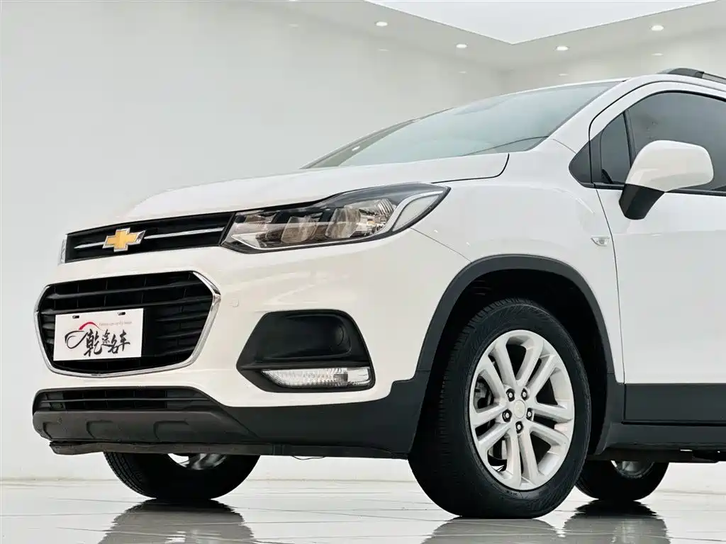 Chevrolet Trax 2017 — фото 8