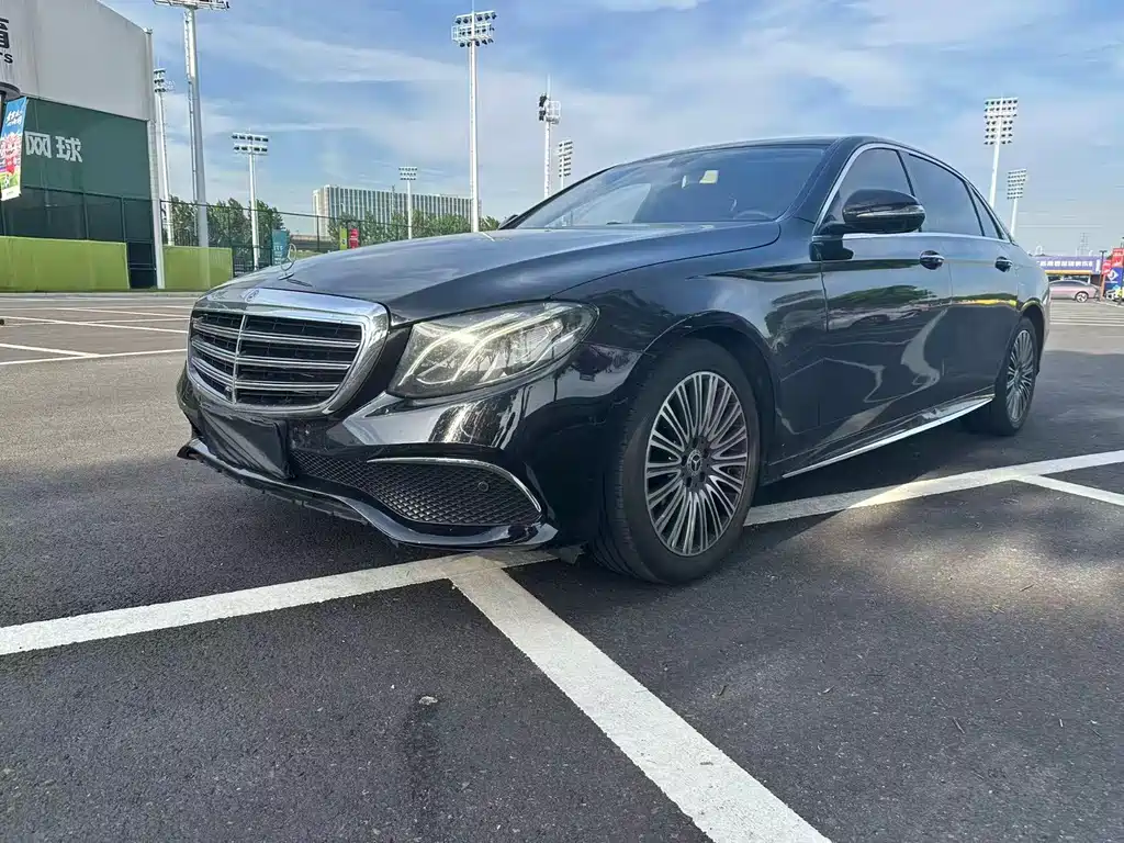 Mercedes-Benz E-Class 2019 — фото 1