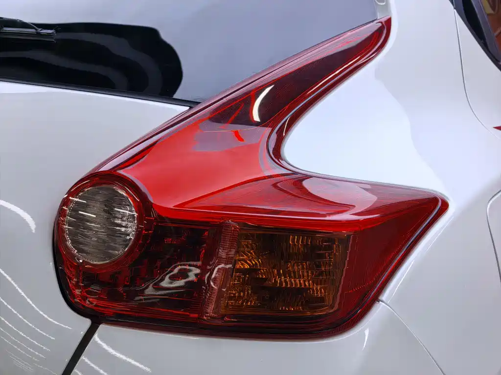 Infiniti ESQ 2019 — фото 13