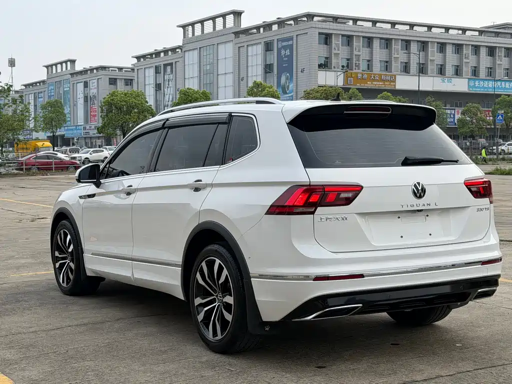 Volkswagen Tiguan L 2020 — фото 6
