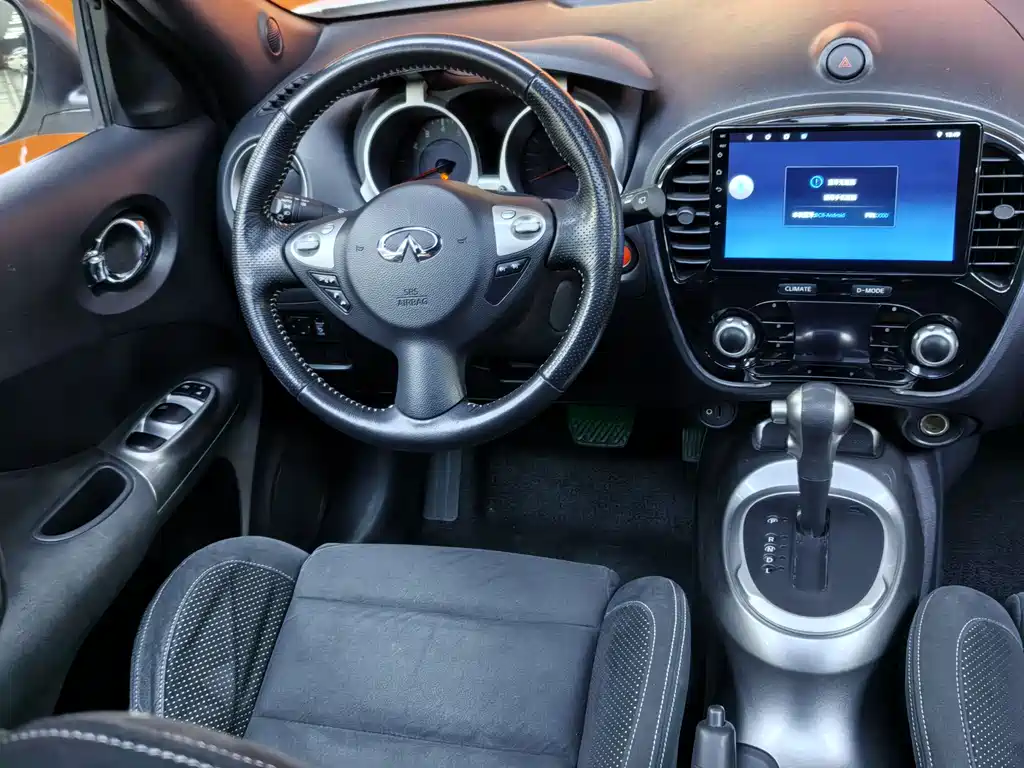 Infiniti ESQ 2019 — фото 16