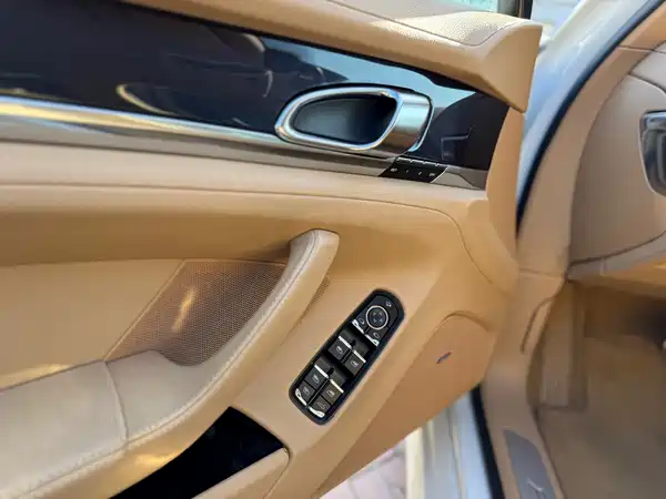 Porsche Panamera 2010