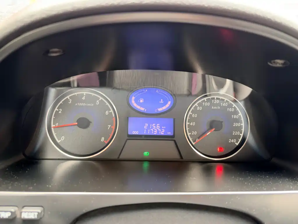 Geely Emgrand Classic 2013 — фото 10