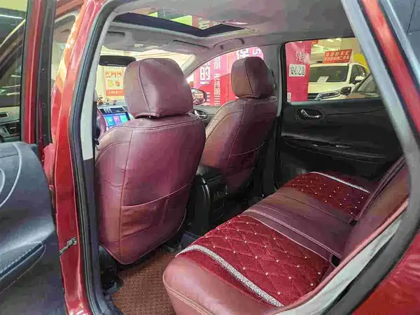 Nissan Tiida 2014