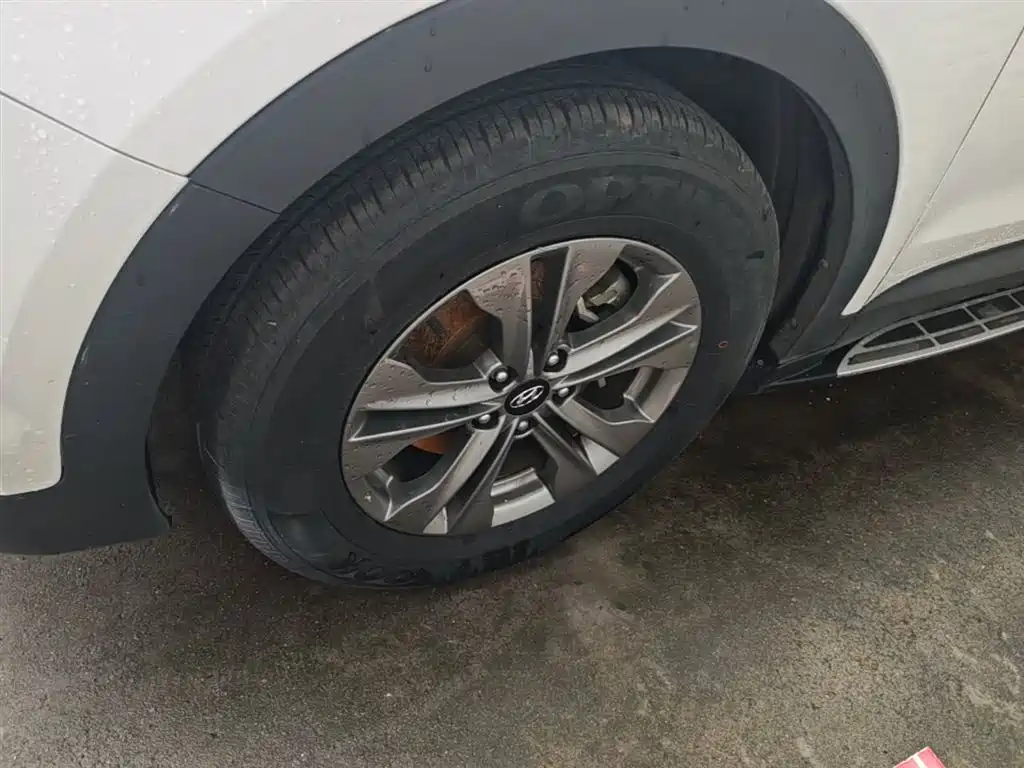 Hyundai Santa Fe 2015 — фото 23