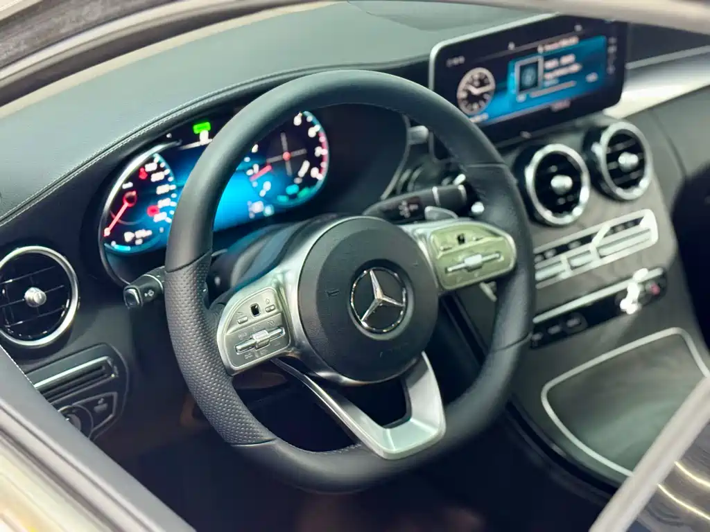 Mercedes-Benz C-Class 2019 — фото 43