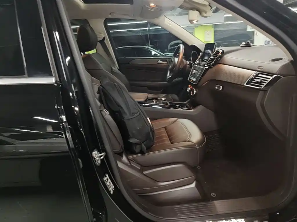 Mercedes-Benz GLE 2018 — фото 25