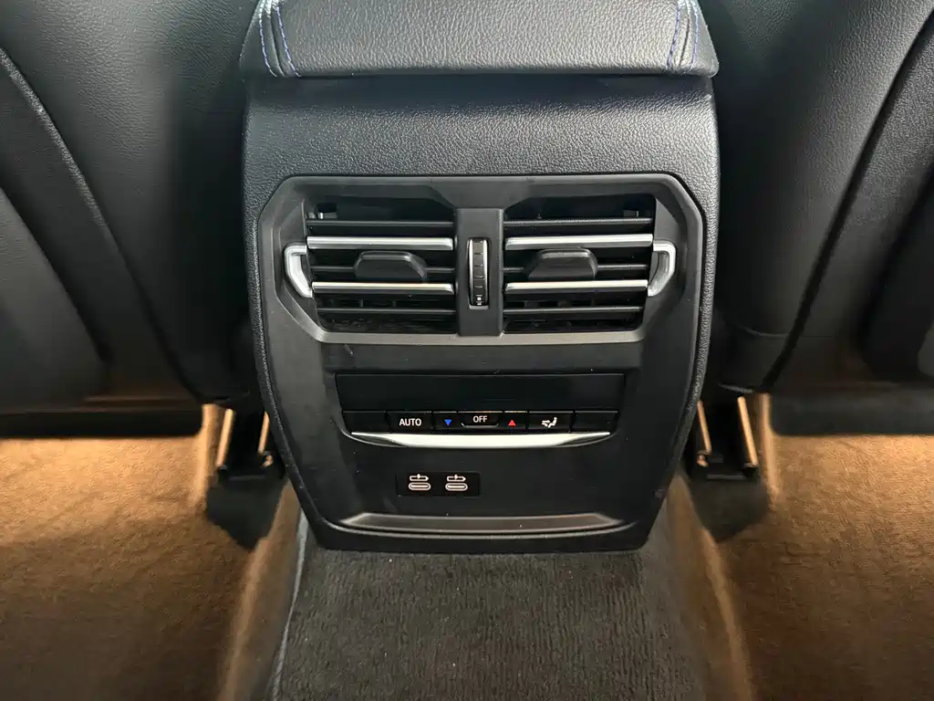 BMW 3 Series 2022 — фото 12