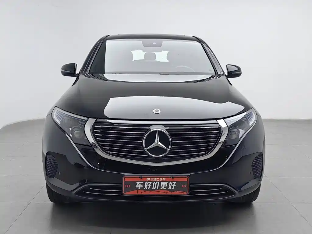 Mercedes-Benz EQC 2022 — фото 3