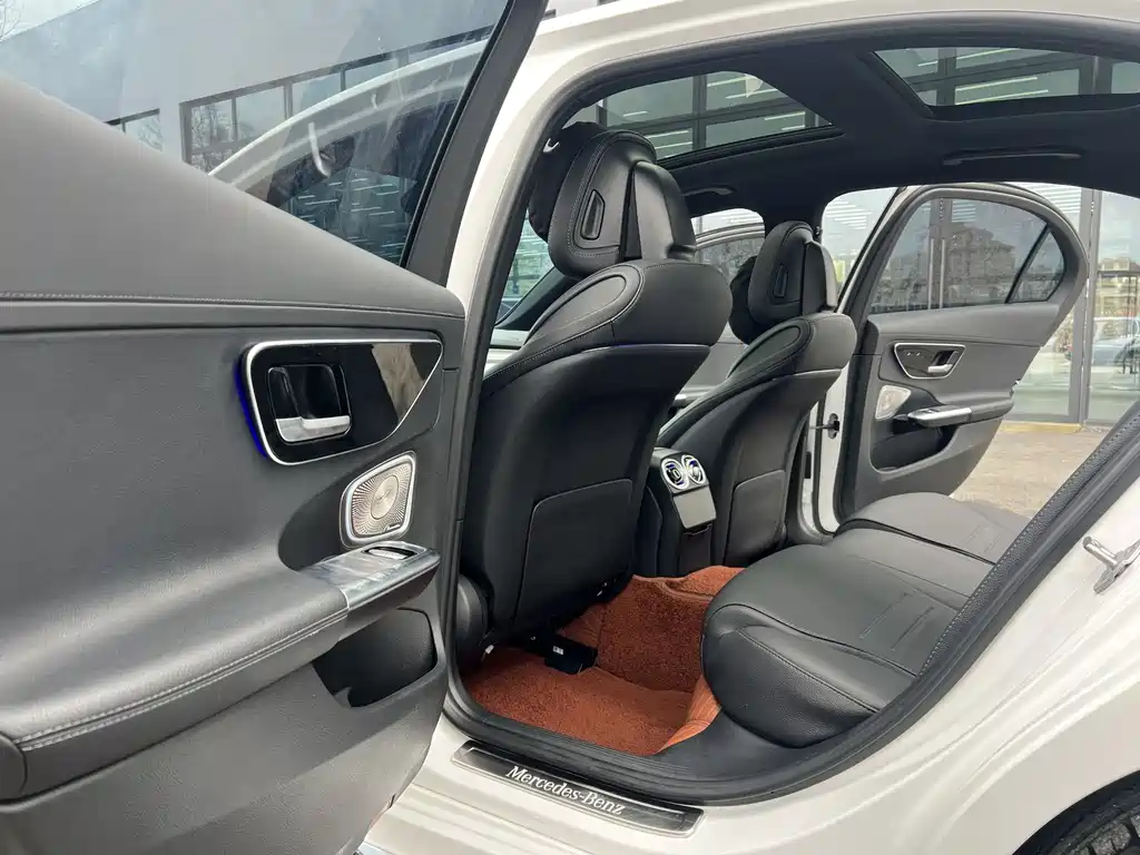 Mercedes-Benz C-Class New Energy 2023 — фото 4