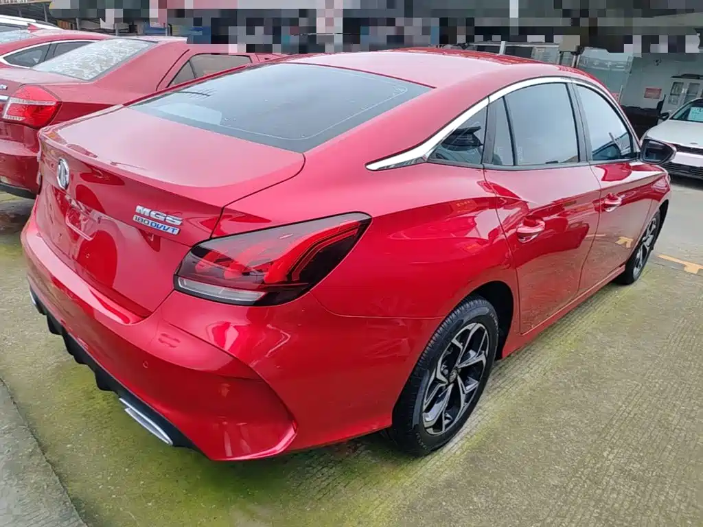 MG MG5 2021