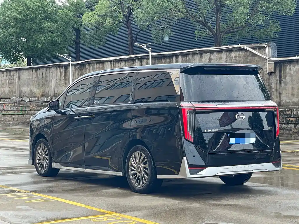 GAC Motor Trumpchi M8 2023 — фото 3