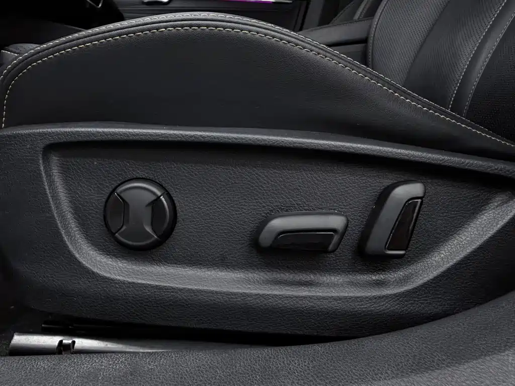 Skoda Octavia 2022 — фото 14