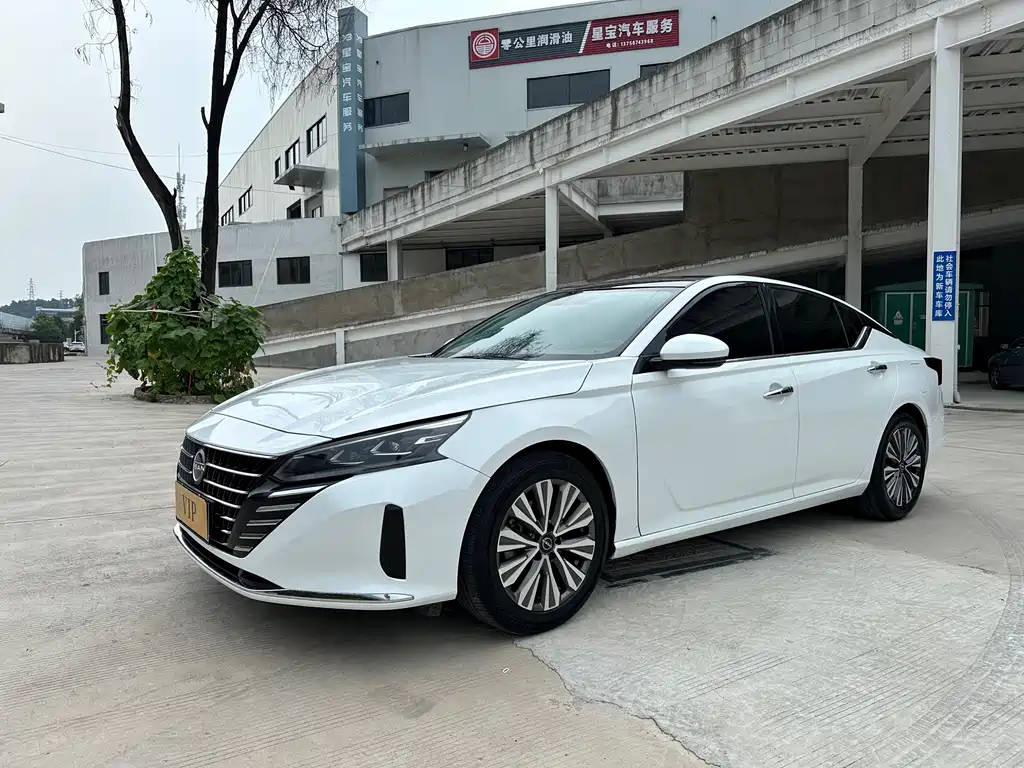 Nissan Teana 2026