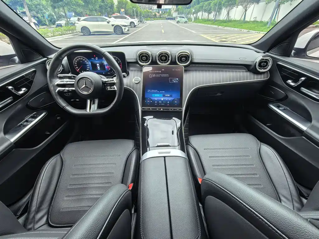 Mercedes-Benz C-Class 2023