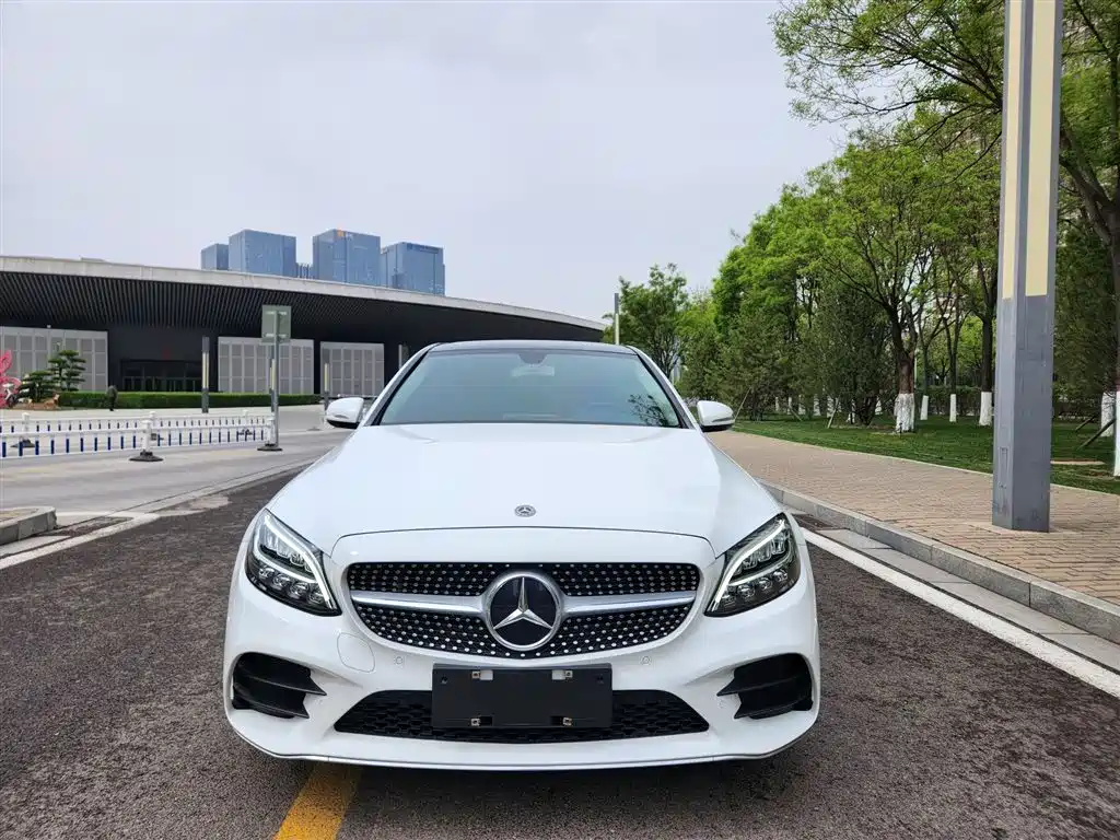 Mercedes-Benz C-Class 2018 — фото 10