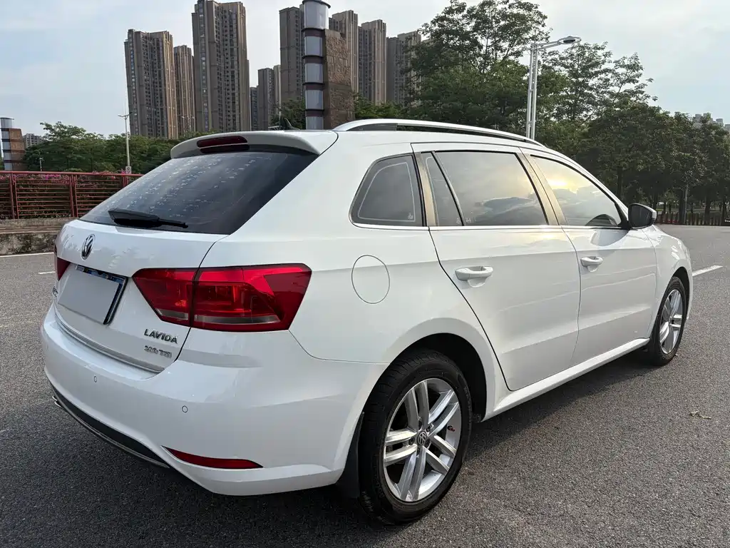 Volkswagen Gran Lavida 2017