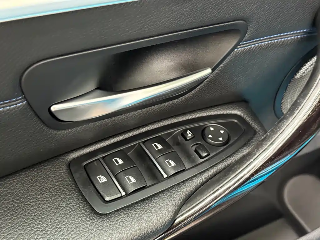 BMW 4 Series 2018 — фото 18