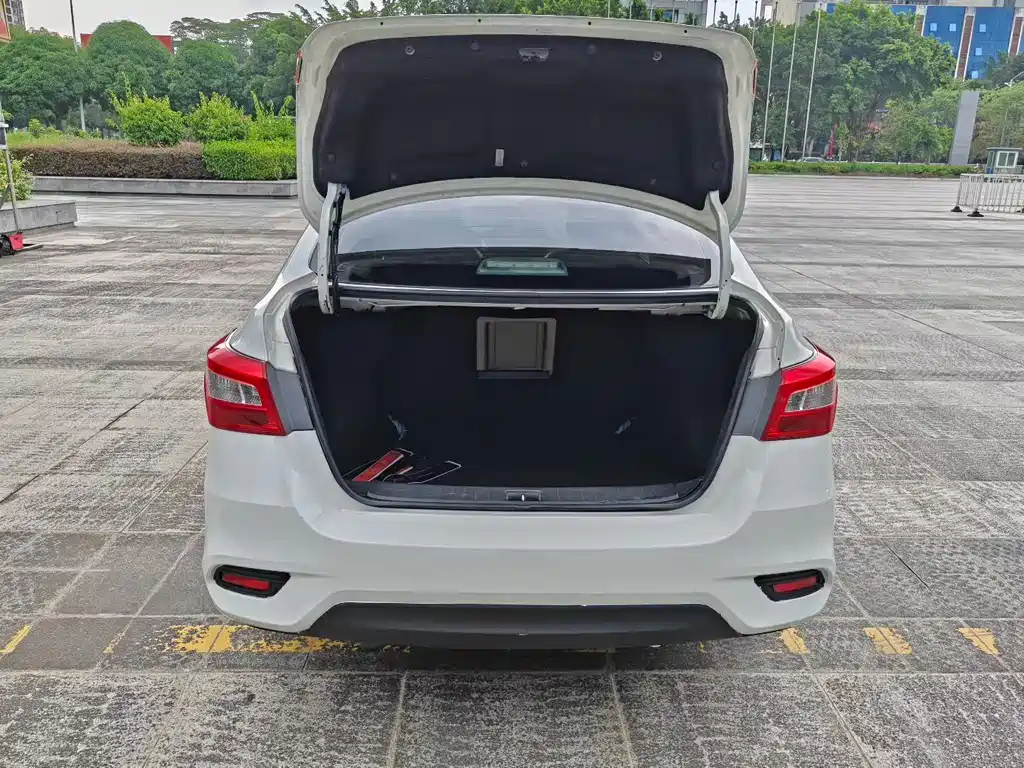 Nissan Sylphy 2018 — фото 9