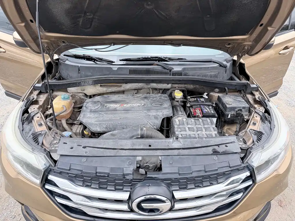 GAC Motor Trumpchi GS4 2015 — фото 15