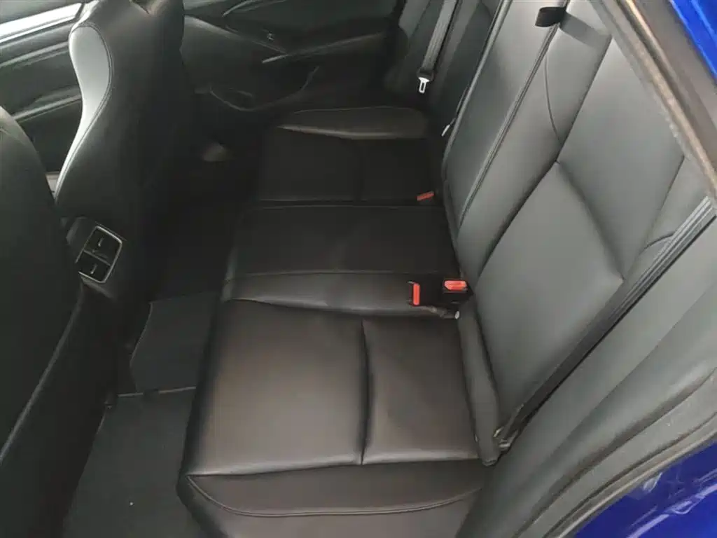 Honda Accord 2018 — фото 16