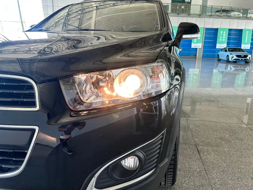 Chevrolet Captiva 2016 — фото 23