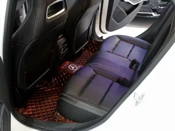 Mercedes-Benz GLA 2015