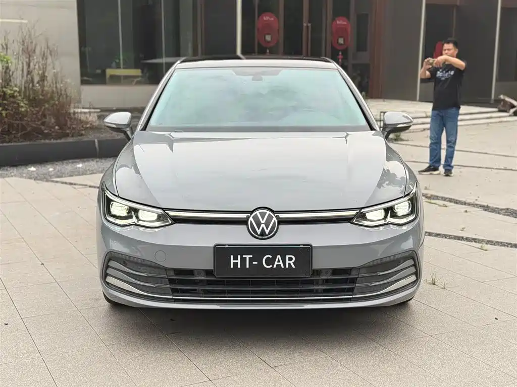 Volkswagen Golf 2021