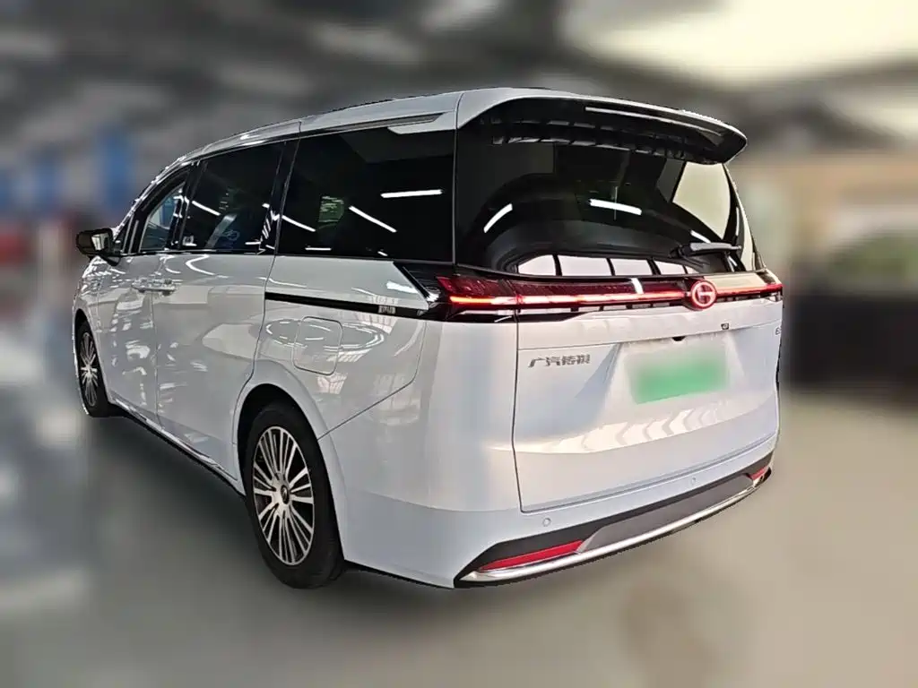 GAC Motor E8 PHEV 2024 — фото 9