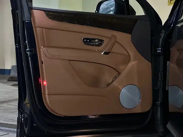 Bentley Bentayga 2022