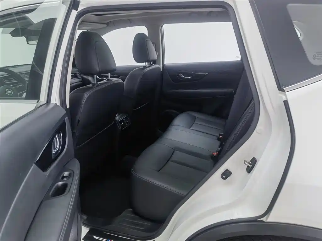 Nissan X-Trail 2020 — фото 15
