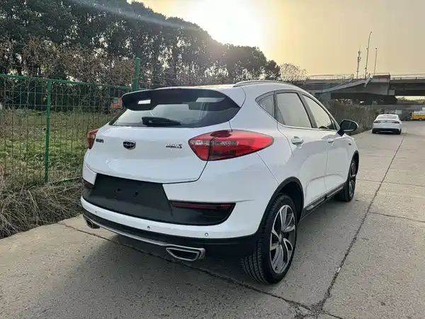 Geely Emgrand GS 2018