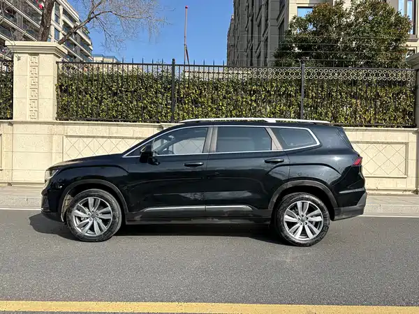Geely Haoyue 2022