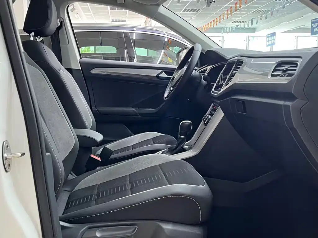 Volkswagen T-Roc 2022 — фото 20
