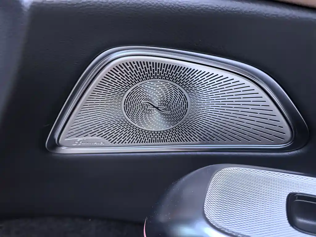 Mercedes-Benz E-Class 2025 — фото 12