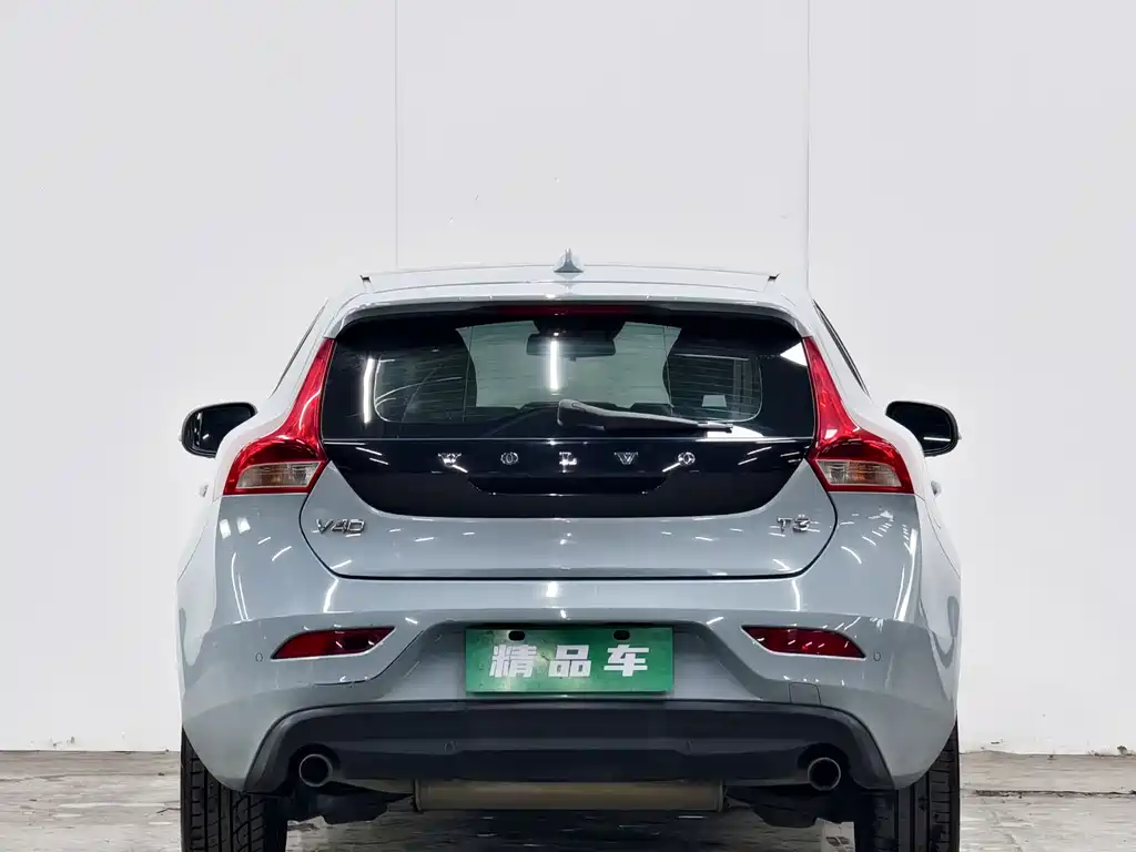 Volvo V40 2016