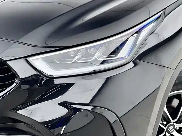 Toyota Crown Kluger 2022